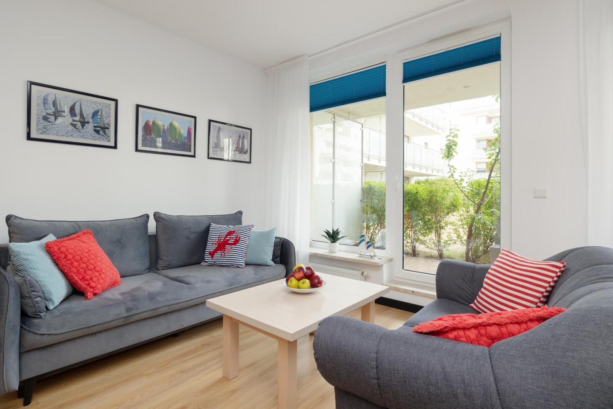 Aquamarina Apartment With Terrace - Close To The Beach - By Renters Miedzyzdroje Extérieur photo