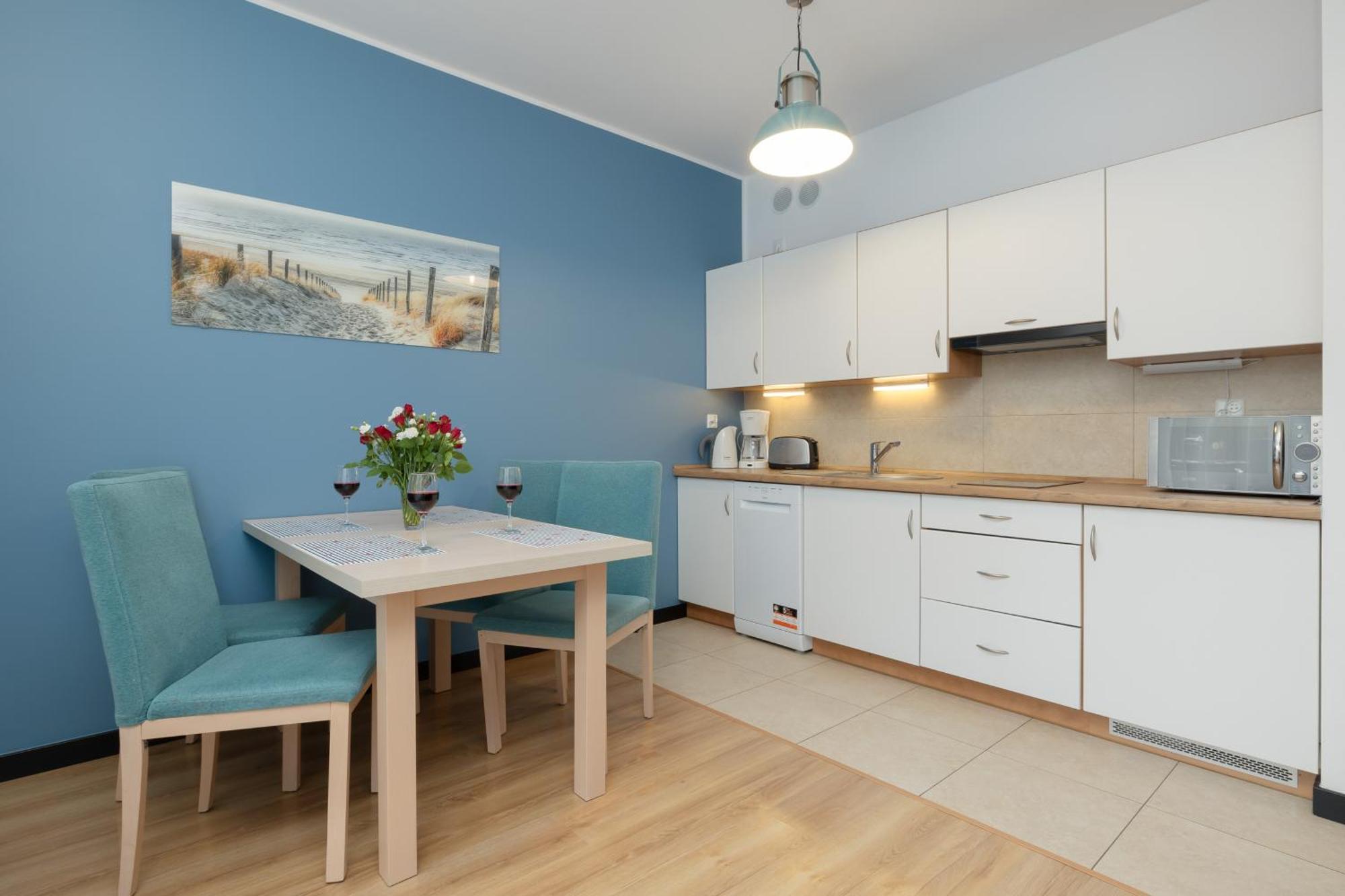 Aquamarina Apartment With Terrace - Close To The Beach - By Renters Miedzyzdroje Extérieur photo